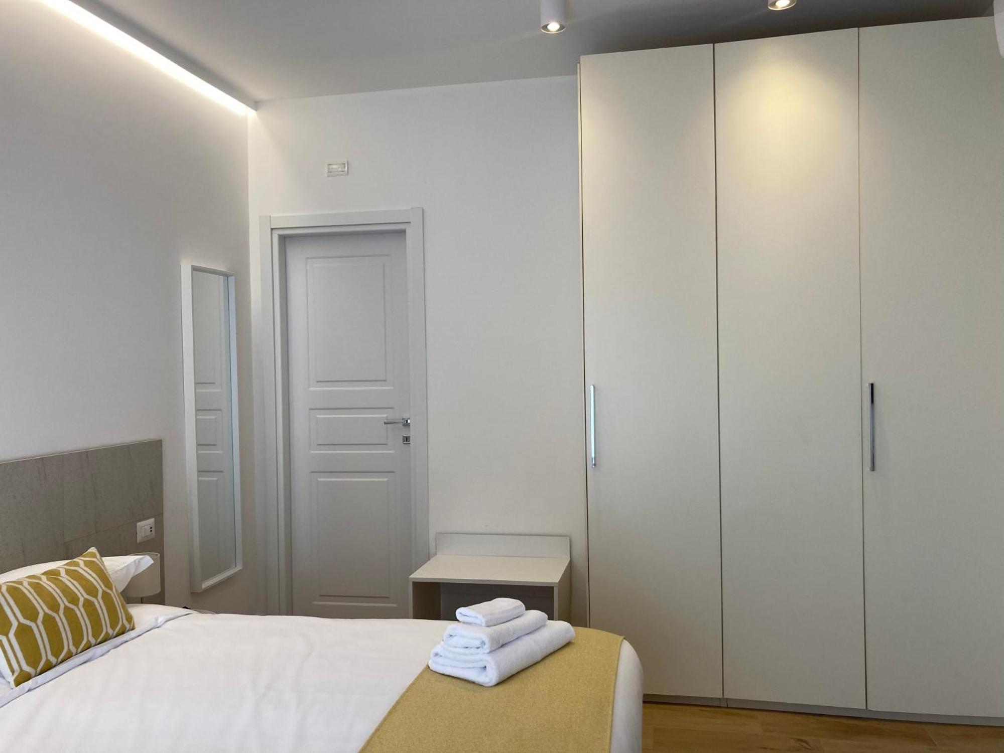 Strettomare-business & Travel * Reggio Calabria